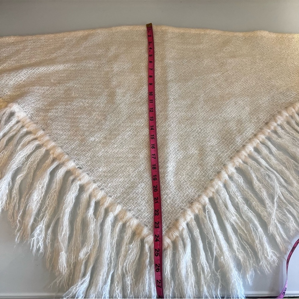 Vintage Wool SCRAF | Cream Wool Triangle Fringe Scarf/Shawl Boho Cozy fall SCRAF - Picture 7 of 8